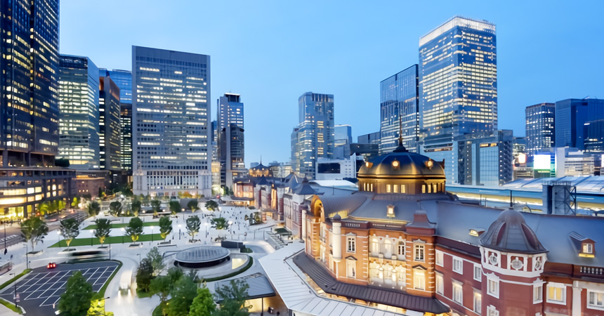 東京駅 丸の内口駅前広場